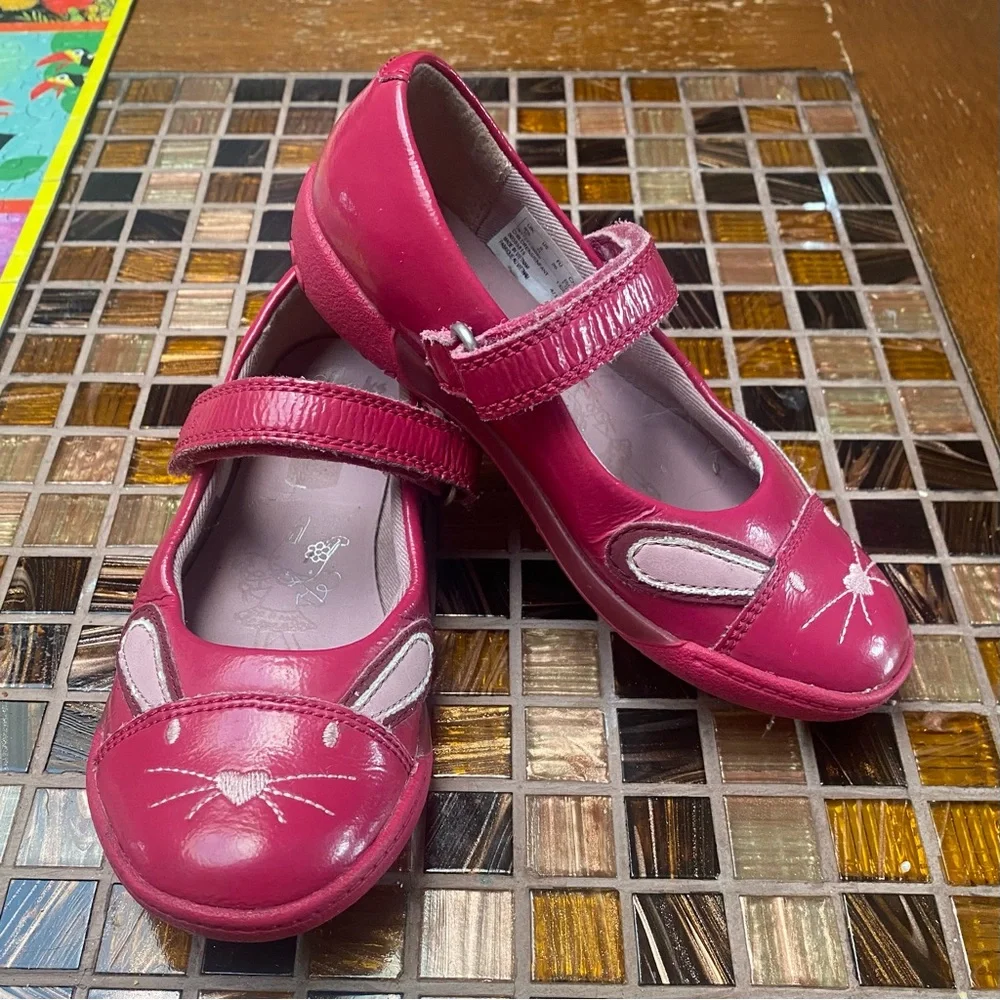 Clarks Fuchsia Bunny Dress Shoes